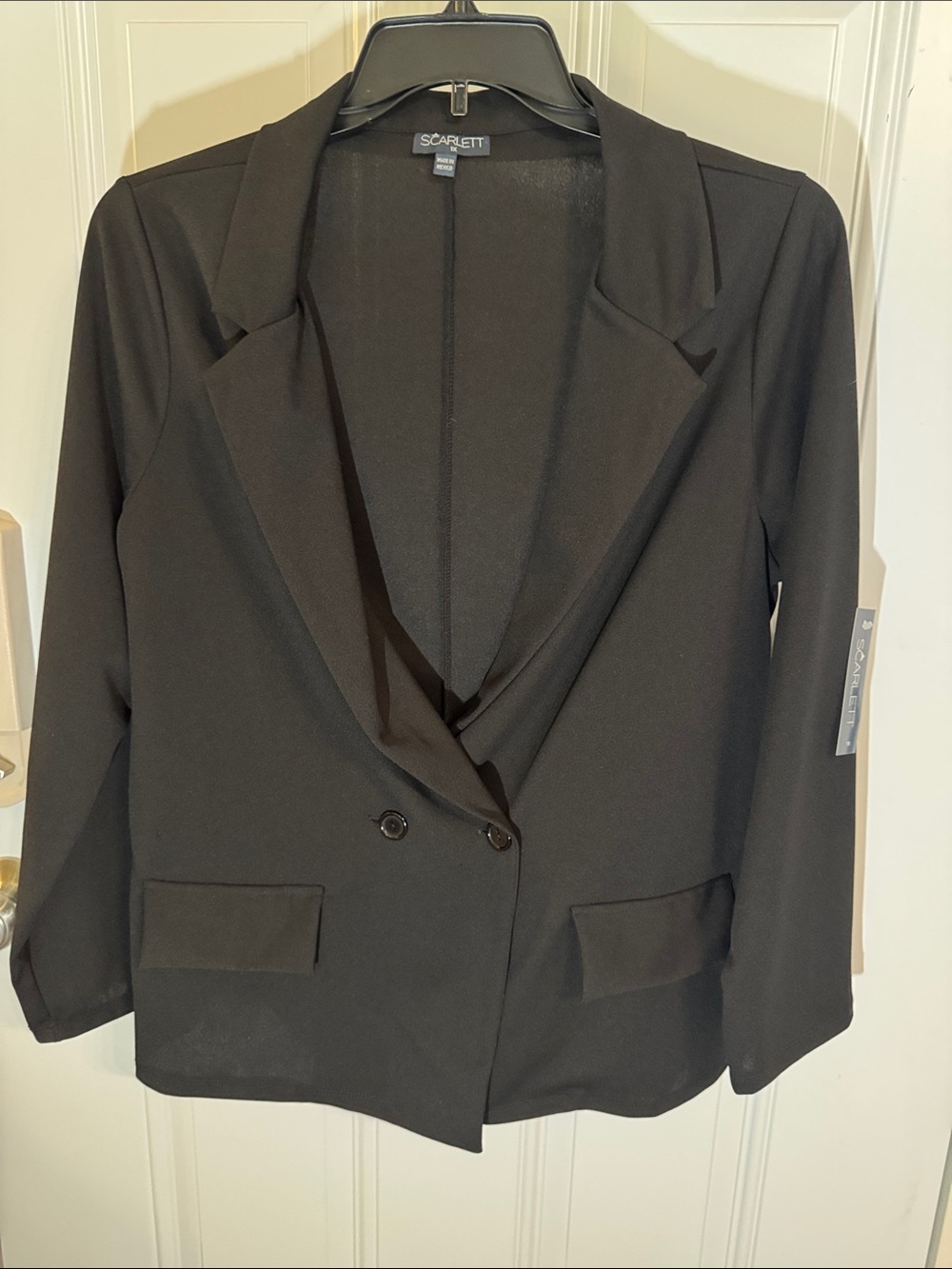 Scarlett Black Double-Breasted Tailored Blazer
